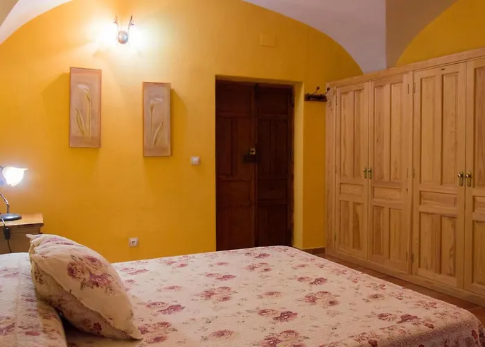 El Fuentarro By Interhome * Botija